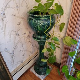 Green Ceramic Pedestal With Matching Planter (Kitchen)