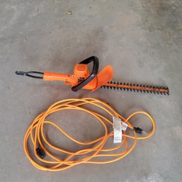 Black And Decker Hedge Trimmer With Extension Cord (Garage)