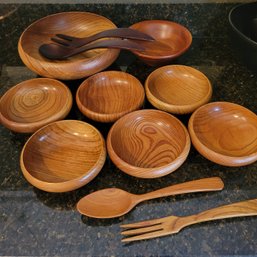 Gorgeous Wooden Bowls And Salad Tongs (Kitchen)