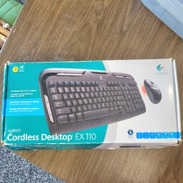 Logitech Cordless Desktop EX 110 Keyboard