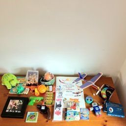 Lot Of Kids Toys (upBR2)