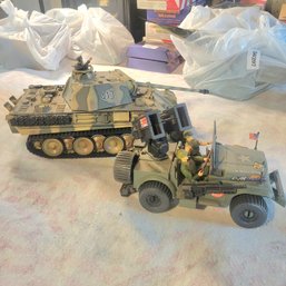 Hasbro GI Joe Jeep And 21st Century Toys Tank (Bsmt Train T)