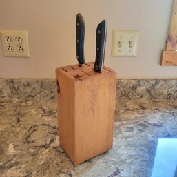 Wood Knife Block With 2 Stainless Steel Knives (Kitchen)