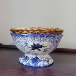 Beautiful Ceramic Bowl With Basket Insert (LR)