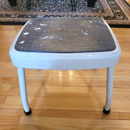 White Metal Step Stool (LR)