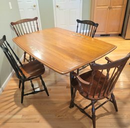 HITCHCOCK Stenciled Drop Leaf Wooden Table With 4 Chairs (Kitchen)