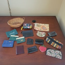 Collection Of Change Purses, Wallets And Bags (mB)