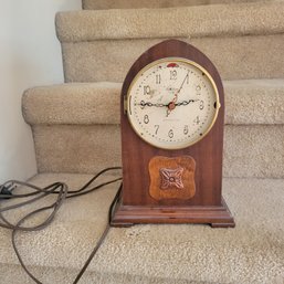 Vintage Revere Clock Company Wooden Clock (DR)