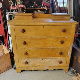 Vintage Dresser And Mirror For Repair And Refinishing(Garage)