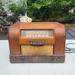 Vintage Philco Radio *No Back Panel (MS)