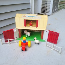 Fisher Price Barn (barn)