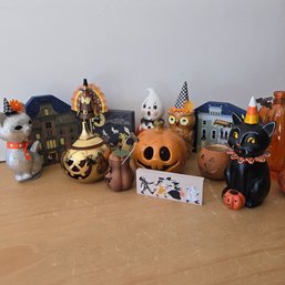 Halloween Decor Incl. Cat's Meow, Midwest Of Canon Falls, And More (KB)