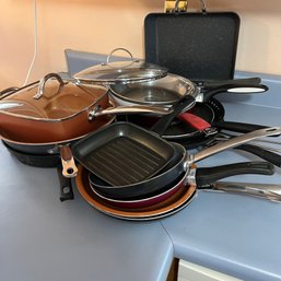 Large Lot Of Frying Pans And Griddles (Kitchen)