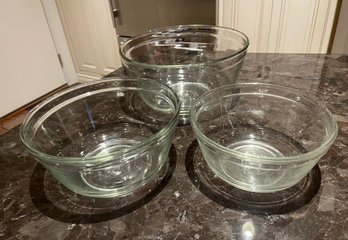 Set Of 3 Glass Anchor Hocking Ovenware Mixing Bowls: 1.6, 2.5 & 4 Qt (Kitchen)