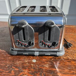 Cuisinart Four Slice Toaster (Garage)