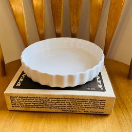 Pflatzgraff White Ceramic 9' Quiche Dish (Dining Room)