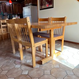 Vintage Trestle Table With Four Chairs (Kitchen - 41782)