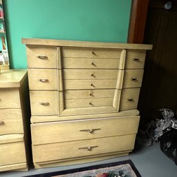 Vintage Bassett Dresser (BSMT BR1)