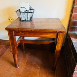 Small Table With Basket And Battery Operated Candle (Living Room)