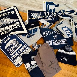 UNH Wildcats Hoodies, T-shirts, Banners, Long Sleeved Shirts, Hats & More! (Dining Room 48125)