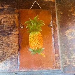Painted Slate Sign With Pineapple (Barn)