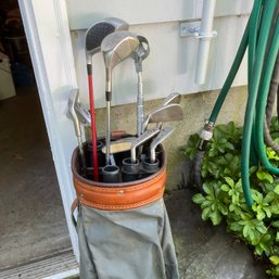 Set Of Vintage Golf Clubs With Bag (Storage)