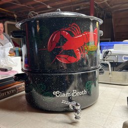 Vintage Lobster Clam Steamer Pot With Spouted Broth Base (Basement Table)