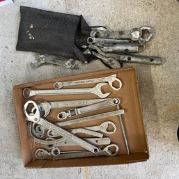 Assorted Adjustable Wrenches (Garage Left)
