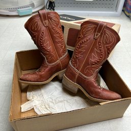 Pair Of Kids Size 8.5 Brown Cowboy Boots (Basement Table)