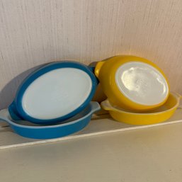 Four Vintage Pyrex Yellow And Blue Small Handled Casserole Dishes (Up DR)