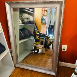 Large Mirror With Beveled Glass Edge & Swirl Design On Frame (dining Room 48280)