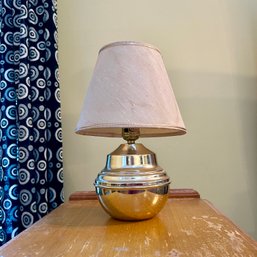 Vintage Brass Toned Small Table Lamp (MB)