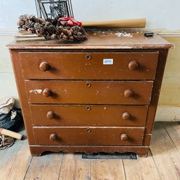 Vintage Dresser (Livingroom 2)