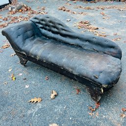 Antique Early 19th Century Fainting Sofa For Restoration