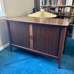 Wow! Vintage MAGNAVOX Console Table - Interior Parts Removed (Garage)