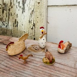 Mini Decorative Chickens Lot (RL))