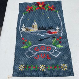 Vintage Embroidered Christmas Wall Hanging (TD LOC 16)