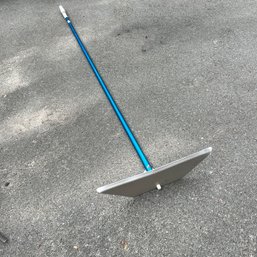 Roof Rake (KM6 - Garage)