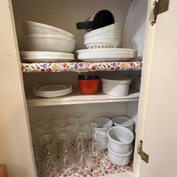 Cabinet Lot Inc CORNING Butterfly Gold & Spring Blossum, And Other Items (KM9 - Kitchen)