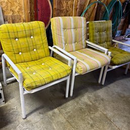 Vintage Outdoor Furniture Chairs With Cushions (Garage)