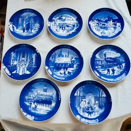 Royal Copenhagen Blue Collector Plates: 1990s (barn)