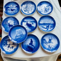 Royal Copenhagen Blue Collector Plates: 1960s (Barn)