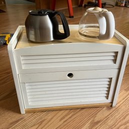 Bread Box And Coffee Pots (zone 1)