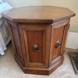 Vintage Thomasville Side Table/Night Stand (Upstairs BR)