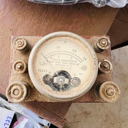 Vintage Hoy Electric - Penacook, NH - Volt Ammeter (Garage Table)