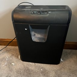 Paper Shredder (First Floor BR 1)