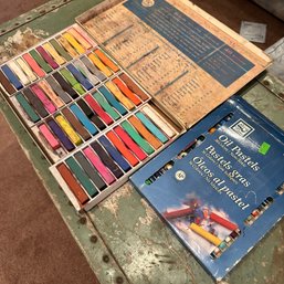 Two Boxes Of Oil Pastels (66992 - PR) (OA)