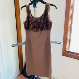 Women's Tempo Paris Fitted Dress Size Medium (Upstairs)