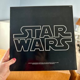 1977 STAR WARS Vinyl Record Soundtrack With Inserts And Poster (attic1)