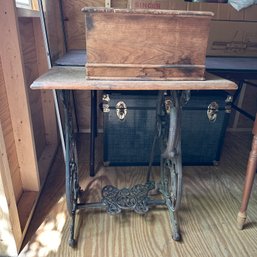 Antique WILLCOX & GIBBS Sewing Machine Co. Sewing Machine (Shed)